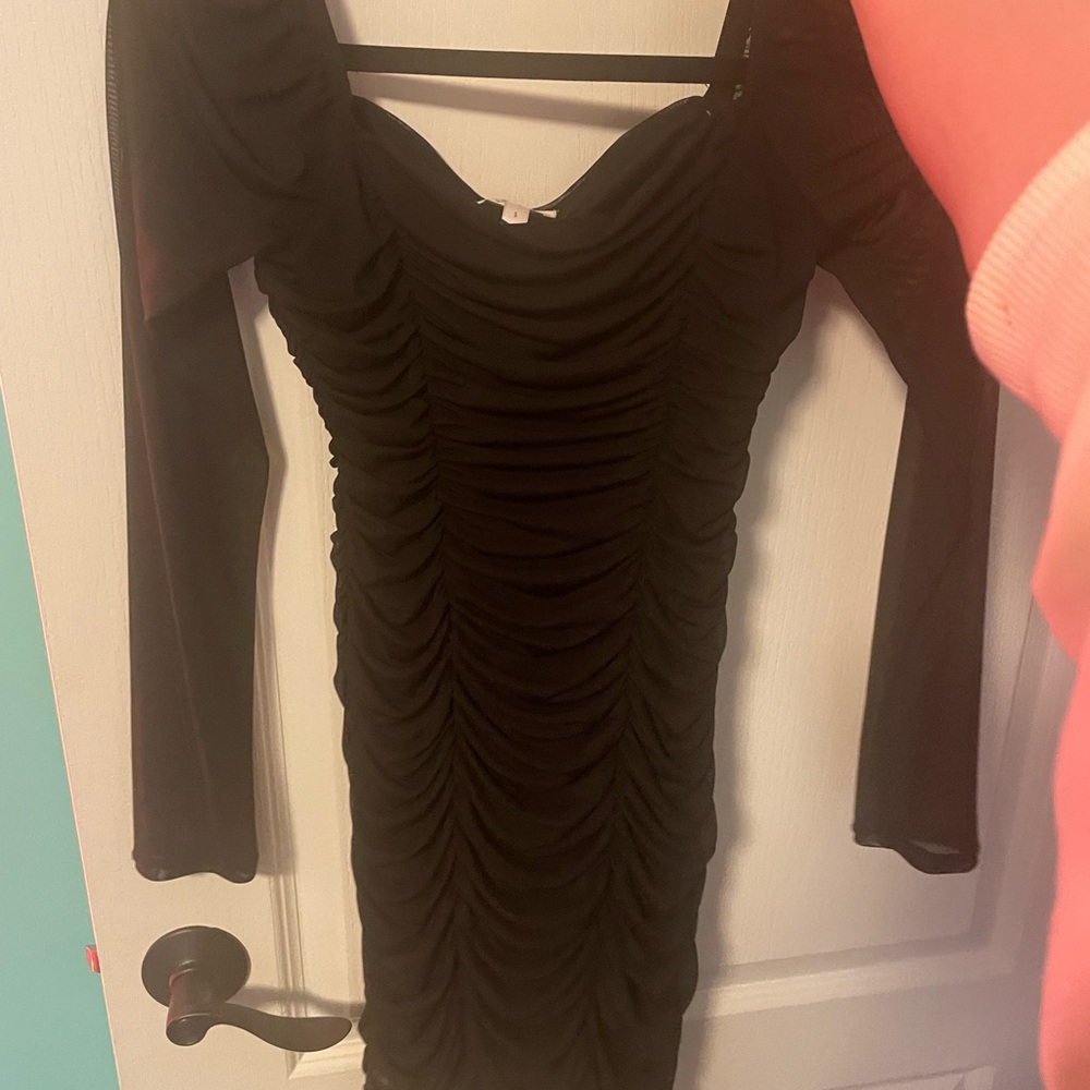 cute scrunched black mini dress literally in love with this it’s so flattering